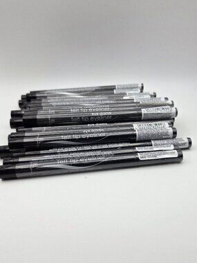 SEALED 33x Femme Couture (FC) Eye Drama Felt Tip Eyeliner - Black